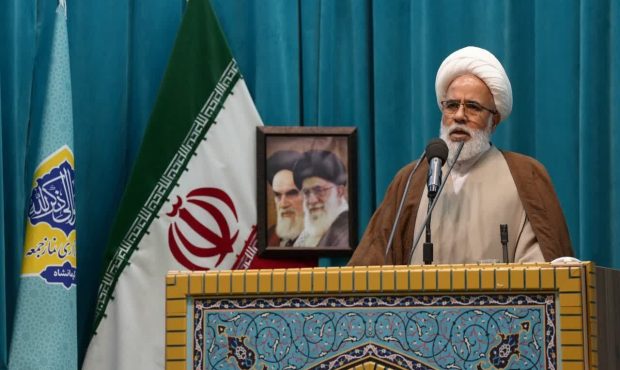 امام جمعه کرمانشاه بر رعایت الگوی صحیح مصرف انرژی تاکید کرد