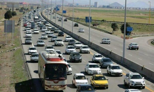 تردد در محورهای مواصلاتی کرمانشاه ۱۸ درصد افزایش یافت