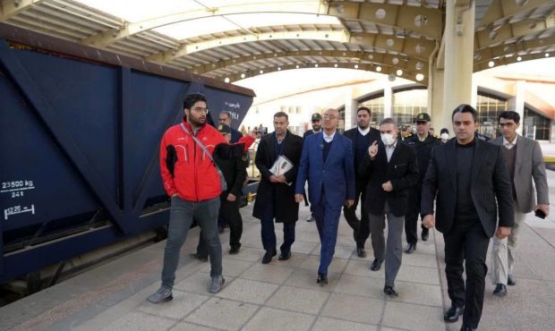 استاندار کرمانشاه از ایستگاه راه آهن بازدید کرد