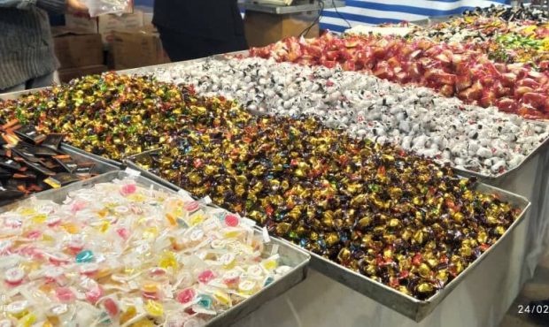 فعالیت نمایشگاه شیرینی، مواد غذایی و سوغات استان‌ها تا ۱۰ اسفند در کرمانشاه