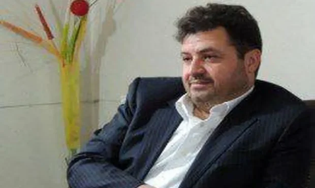 افرادی که وارد عرصه نقد میشوند باید شناسنامهدار باشند افرادی که وارد عرصه نقد میشوند باید شناسنامهدار باشند