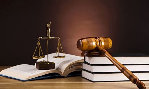 پیش از هر قضاوت، کمی مکث کنیم