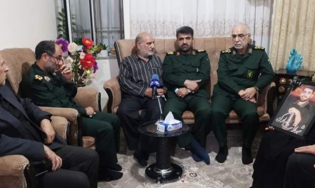 فرمانده سپاه کرمانشاه: شهدای مدافعان حریم وطن نقشه راه را برای ما ترسیم کرده‌اند