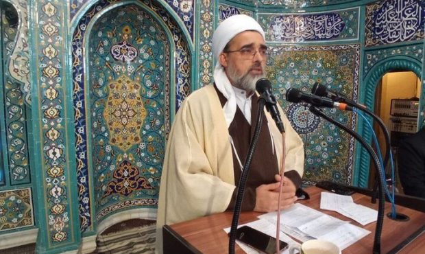رهبر معظم انقلاب، خط قرمز ملت ایران و آزادگان جهان است