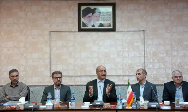 مردم ستون اصلی پیروزی در برابر دشمنان‌اند/ هیچ کوتاهی در خدمت‌رسانی پذیرفتنی نیست