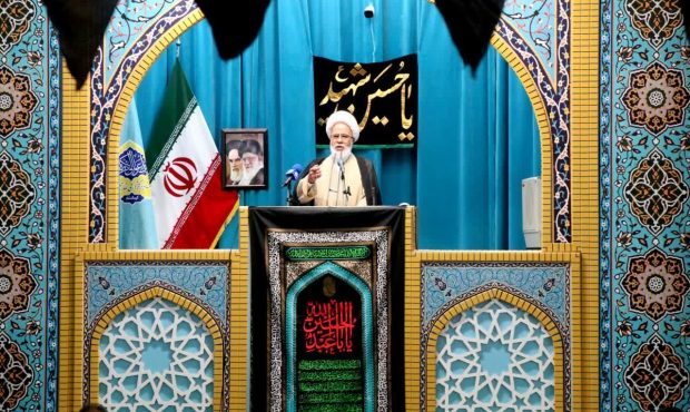 امام جمعه کرمانشاه: جنگ ۱۲ روزه نشان داد دشمن از وحدت ملت‌ها می‌هراسد