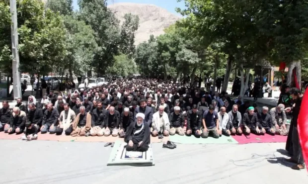 اقامه باشکوه نماز ظهر عاشورا در کرمانشاه