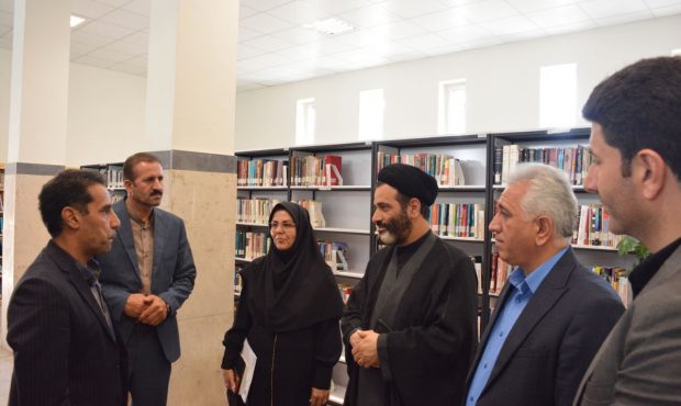 نماینده سنقر و کلیایی: فعالیتهای کتابخوانی باید به محلههای کمبرخوردار گسترش یابد نماینده سنقر و کلیایی: فعالیتهای کتابخوانی باید به محلههای کمبرخوردار گسترش یابد