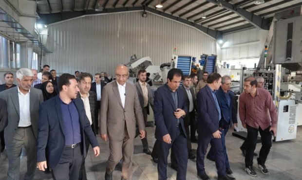 استاندار: طرح های هفته دولت در شهرستان کرمانشاه زمینه اشتغال ۸۰۰ نفر را فراهم می کند استاندار: طرح های هفته دولت در شهرستان کرمانشاه زمینه اشتغال ۸۰۰ نفر را فراهم می کند