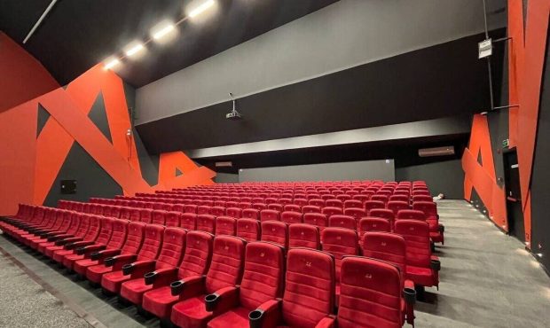 بلیت سینماهای کرمانشاه فردا جمعه نیمبها شد بلیت سینماهای کرمانشاه فردا جمعه نیمبها شد