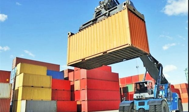 صادرات کالا از مرزهای کرمانشاه از یک میلیارد و ۲۰۰ میلیون دلار گذشت صادرات کالا از مرزهای کرمانشاه از یک میلیارد و ۲۰۰ میلیون دلار گذشت