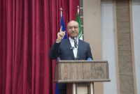 استاندار کرمانشاه:‌ خدمت بدون منت به مردم، وظیفه همه مدیران است