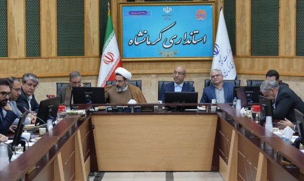 استاندار کرمانشاه: اسلامآباد غرب با توجه به جمعیت و موقعیت راهبردی نیازمند توجه ویژه است استاندار کرمانشاه: اسلامآباد غرب با توجه به جمعیت و موقعیت راهبردی نیازمند توجه ویژه است