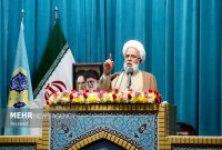 امام جمعه کرمانشاه:ملت ایران با ایمان و اقتدار در برابر استکبار ایستاد