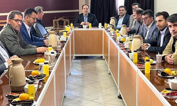 برگزاری کارگاه “رهبری اثربخش” ویژه شهرداران کرمانشاه در مشهد