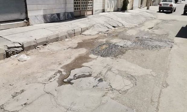 کرمانشاه روی دست‌انداز؛ نبرد نابرابر جلوبندی خودروها با آسفالت خیابان‌ها