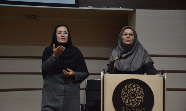 رارائه خدمات فرهنگی به معلولان در اولویت اداره‌کل کتابخانه‌های عمومی کرمانشاه است