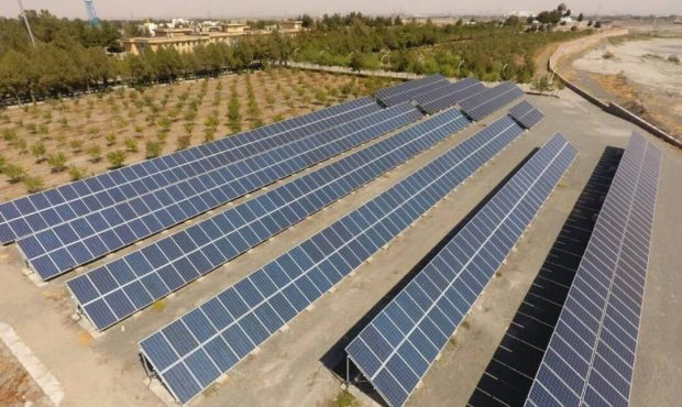 حمایت همهجانبه استانداری کرمانشاه از سرمایهگذاری در حوزه انرژی خورشیدی حمایت همهجانبه استانداری کرمانشاه از سرمایهگذاری در حوزه انرژی خورشیدی