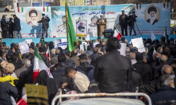 دولت می‌تواند مسائل معیشتی و مشکلات اقتصادی را برای همیشه برطرف کند