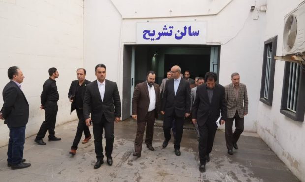 ارتش جمهوری اسلامی مجهز به تجهیزات پیشرفته و مزین به روحیه بسیجی، شهادتطلبی و اخلاص است ارتش جمهوری اسلامی مجهز به تجهیزات پیشرفته و مزین به روحیه بسیجی، شهادتطلبی و اخلاص است