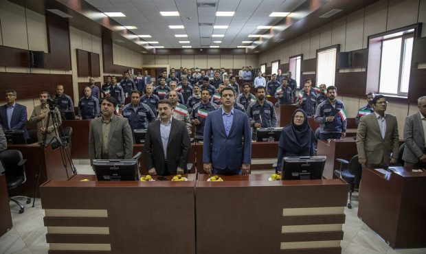 تجلیل از سیم‌بانان و دکل‌بانان صنعت برق در کرمانشاه