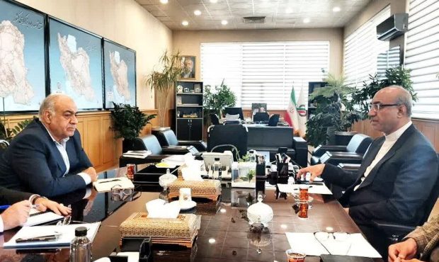 گرهگشایی از پروژههای زیربنایی کرمانشاه در دیدار استاندار با معاون وزیر راه و شهرسازی گرهگشایی از پروژههای زیربنایی کرمانشاه در دیدار استاندار با معاون وزیر راه و شهرسازی