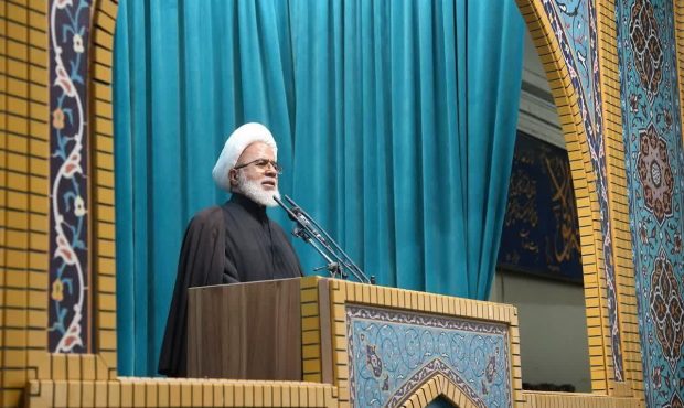 امام جمعه کرمانشاه: حفظ انسجام ملی و حضور مردم در صحنه، پاسخ قاطع به جنگ روانی دشمن است