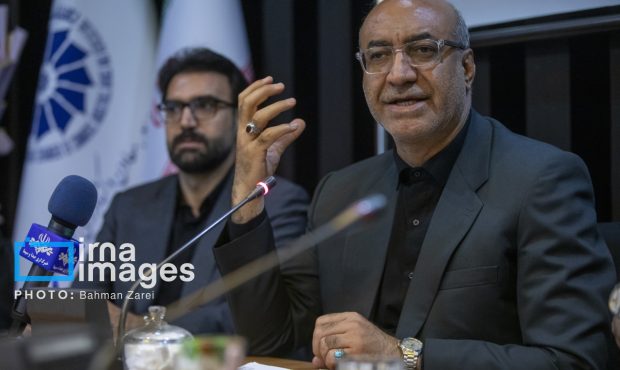 استاندار کرمانشاه: اصناف شریک راهبردی دولت در حفظ آرامش بازار و تقویت امید اجتماعی هستند استاندار کرمانشاه: اصناف شریک راهبردی دولت در حفظ آرامش بازار و تقویت امید اجتماعی هستند