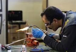 کرمانشاه در مسیر مهارت؛ روایتی از تحول، برنامهریزی و سرمایهگذاری بر سرمایه انسانی کرمانشاه در مسیر مهارت؛ روایتی از تحول، برنامهریزی و سرمایهگذاری بر سرمایه انسانی
