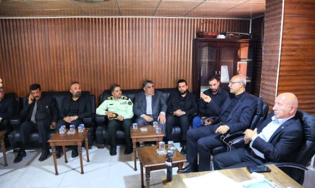 استاندار کرمانشاه: بیش از ۱۰۰ میلیارد تومان برای توسعه زیرساختهای مرز سومار اختصاص یافت استاندار کرمانشاه: بیش از ۱۰۰ میلیارد تومان برای توسعه زیرساختهای مرز سومار اختصاص یافت