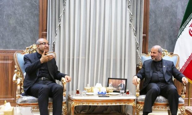 ۴۰ درصد صادرات ایران به عراق از مرزهای استان کرمانشاه انجام میشود ۴۰ درصد صادرات ایران به عراق از مرزهای استان کرمانشاه انجام میشود
