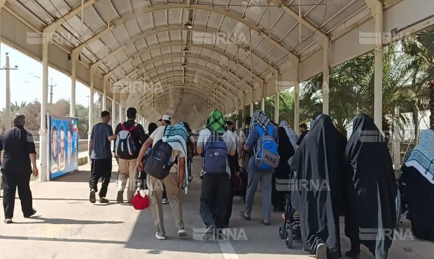 تردد زائران اربعین از مرز خسروی از ۳۵۶ هزار نفر گذشت تردد زائران اربعین از مرز خسروی از ۳۵۶ هزار نفر گذشت