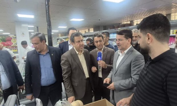 بررسی قیمت‌ها و کیفیت نان در بازدید سرزده معاون استاندار کرمانشاه از بازار و نانوایی‌ها