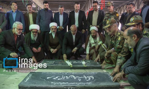 تجدید میثاق مسوولان استان کرمانشاه با آرمانهای شهدا در اولین روز از هفته دولت تجدید میثاق مسوولان استان کرمانشاه با آرمانهای شهدا در اولین روز از هفته دولت