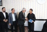شهدا چشم و چراغ ملت هستند