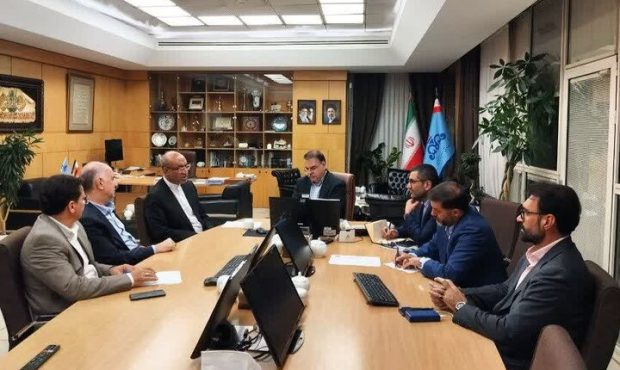 پیگیری طرحهای تحولآفرین صنعت نفت، گاز و پتروشیمی کرمانشاه پیگیری طرحهای تحولآفرین صنعت نفت، گاز و پتروشیمی کرمانشاه